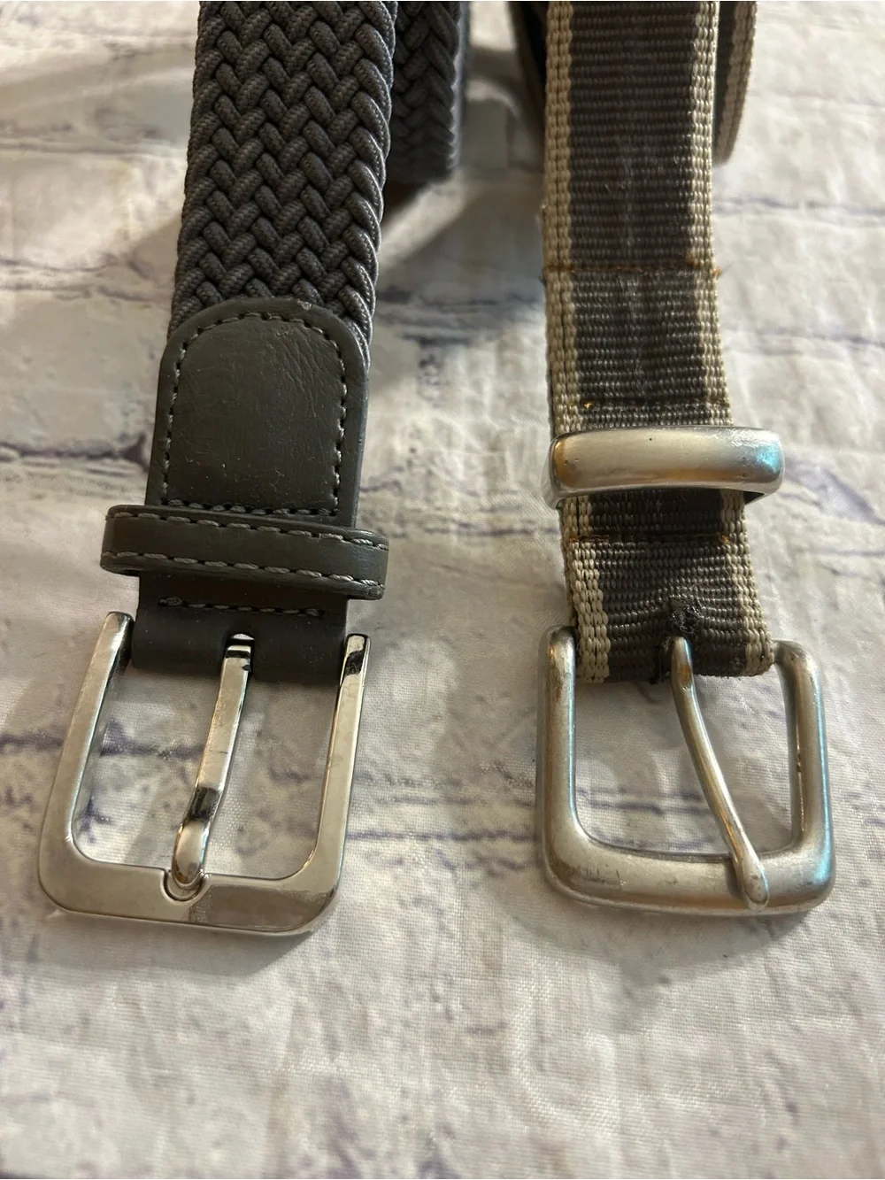 LOT OF (2) MEN NEUTRAL COLOR BELTS GREY STRETCH & TAUPE/TAN FABRIC SILVER TONE